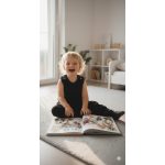 Egyszínű fekete tipegő hálózsák